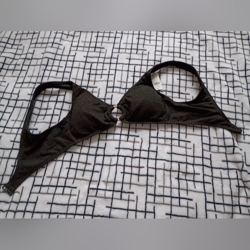 Old Navy Black Bikini Top with Ring Accent Size XL